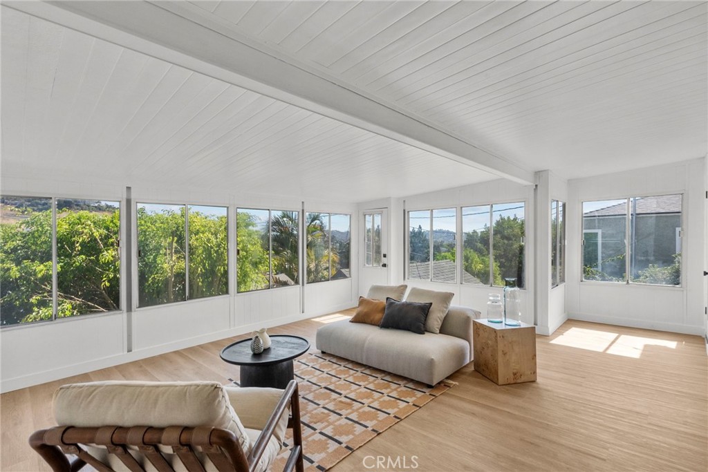 3812 Roderick Road Los Angeles, CA 90065 - Photo 18 of 45 Sun room
