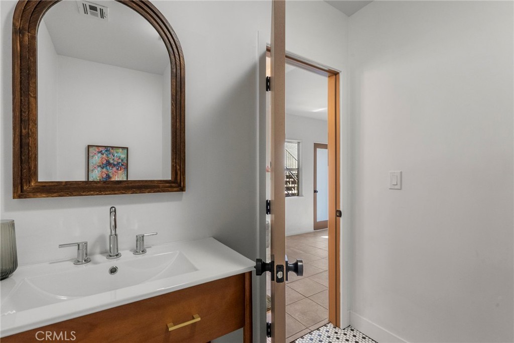 3812 Roderick Road Los Angeles, CA 90065 - Photo 33 of 45 Lower level bath