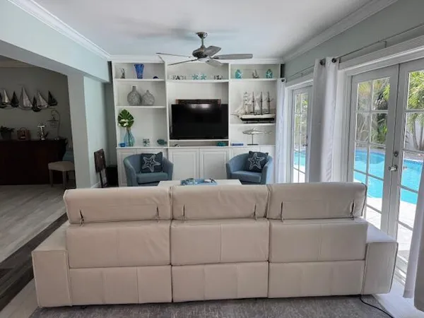 $5,000 | 908 Southeast 10th Street, Deerfield Beach, FL 33441