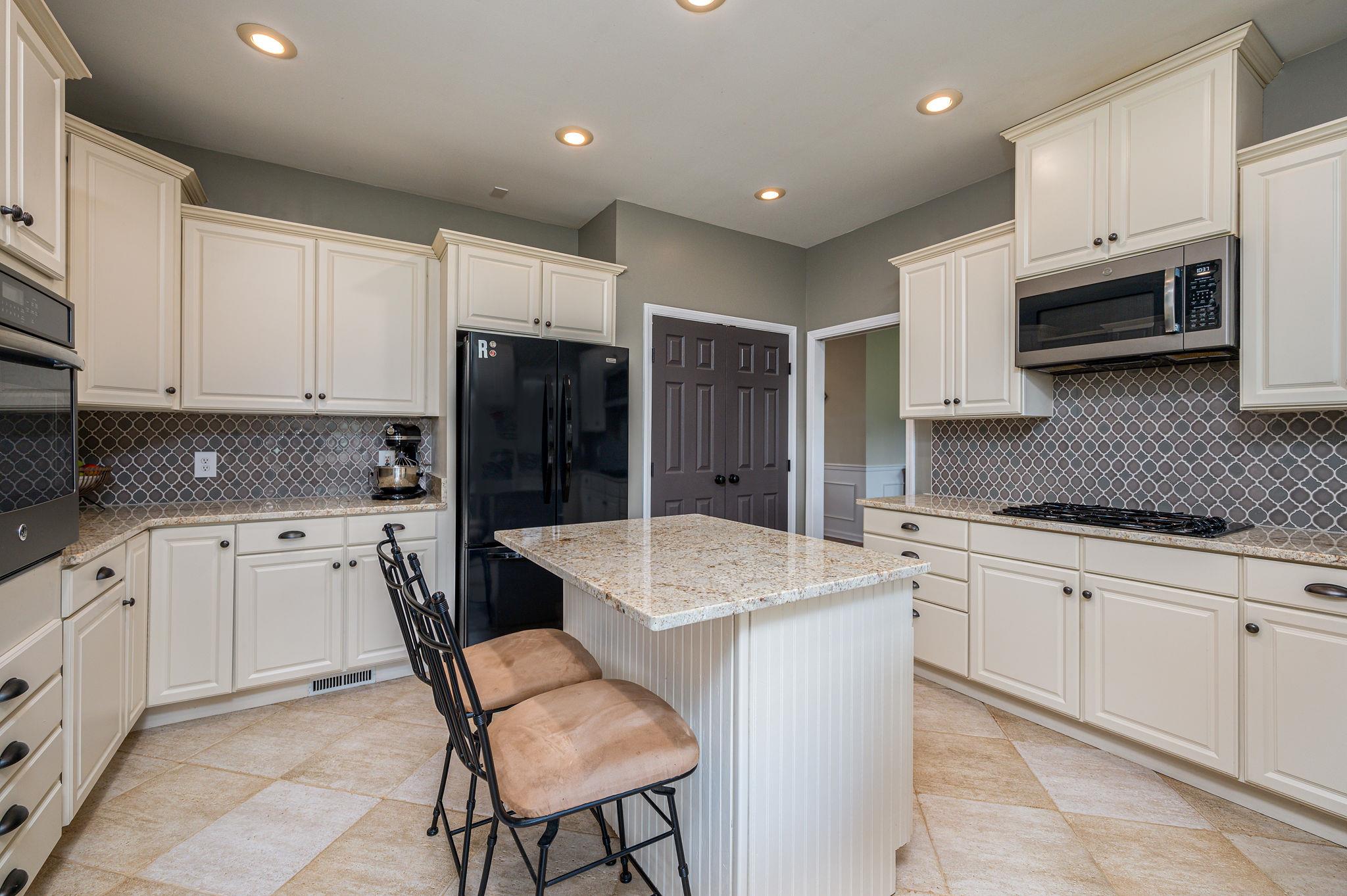 5981 Ocala Road Murfreesboro, TN 37128 - Photo 6 of 25 Gallery Image 6