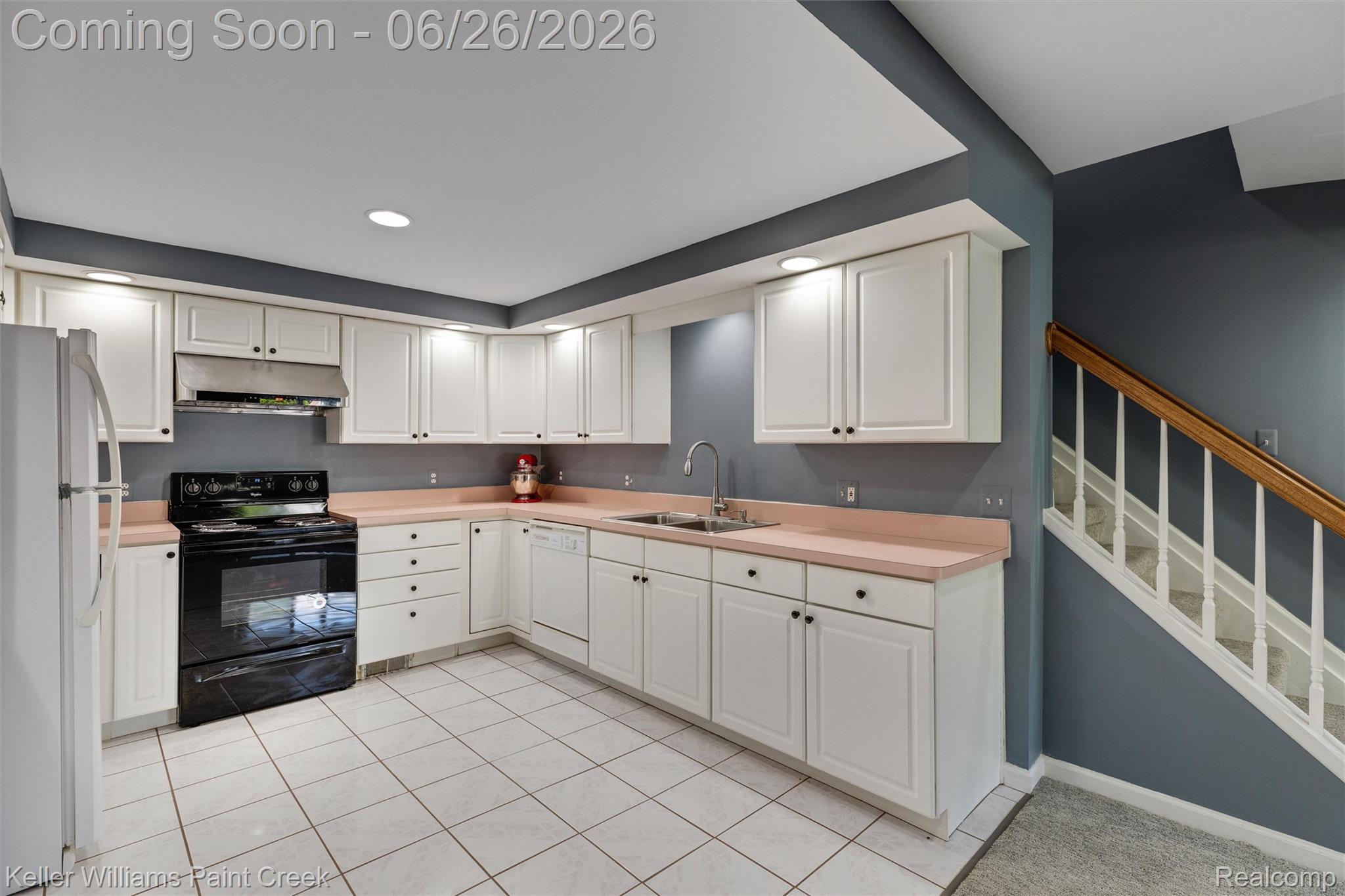 2036 Hickory Trail Drive Rochester, MI 48309 - Photo 45 of 77 11-2036 Hickory Trail Dr 0010.jpg