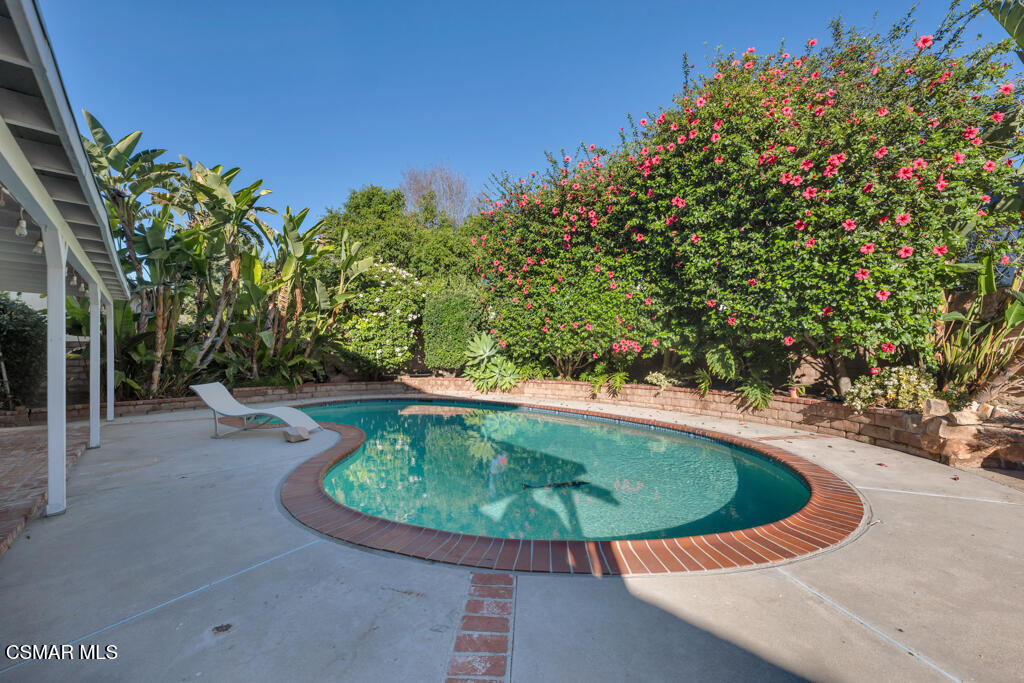 2108 North Brower Street Simi Valley, CA 93065 - Photo 25 of 47 2108 N Brower Street BACKYARD (4)