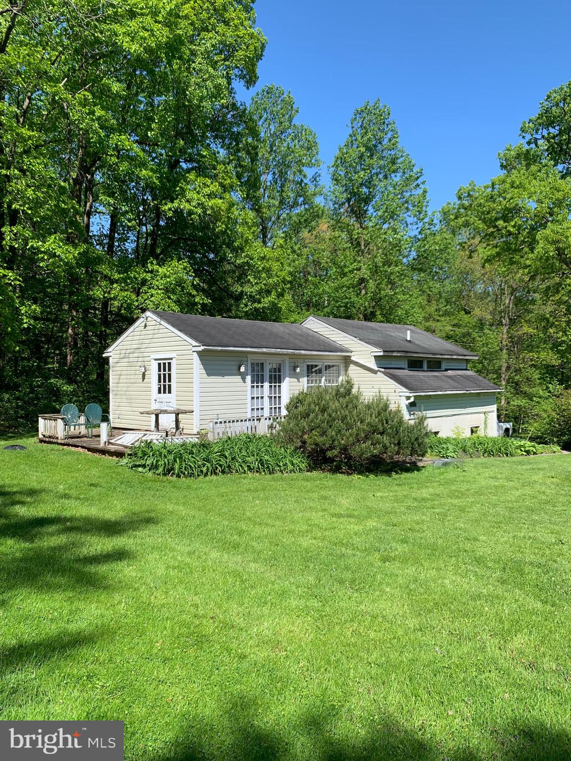 422 Northside Road Elverson, PA 19520 - Photo 3 of 30 Gallery Image 3