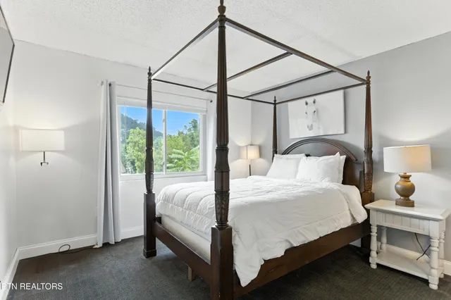 $320,000 | 102 Baskins Creek Bypass, Unit 207, Gatlinburg, TN 37738