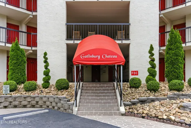 $320,000 | 102 Baskins Creek Bypass, Unit 207, Gatlinburg, TN 37738