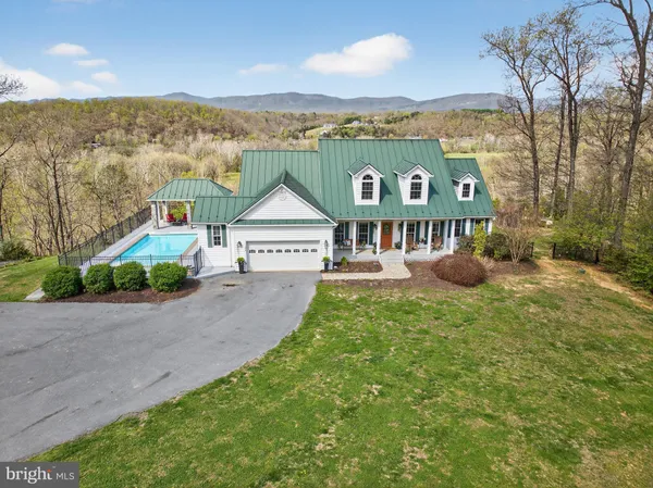 $1,599,999 | 400 Deer Run Circle, Front Royal, VA 22630