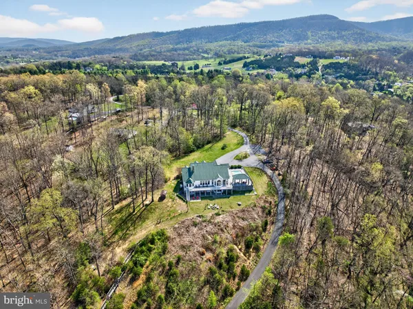 $1,599,999 | 400 Deer Run Circle, Front Royal, VA 22630