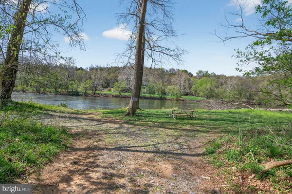 $1,599,999 | 400 Deer Run Circle, Front Royal, VA 22630
