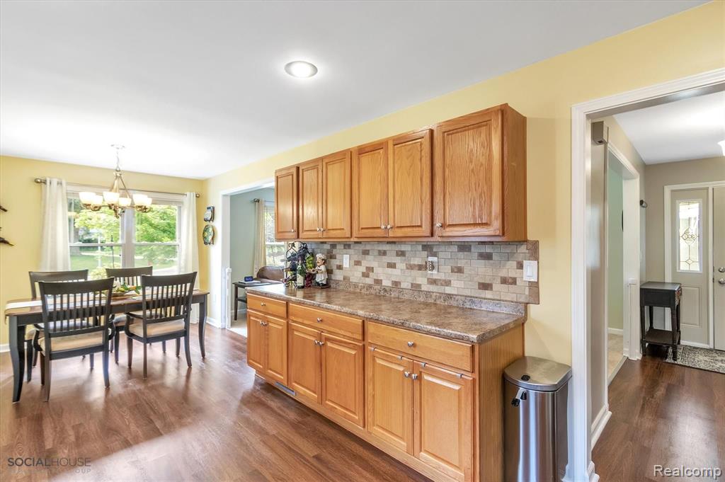 41272 Village Lake Road Novi, MI 48375 - Photo 14 of 56