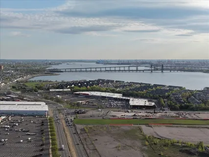 $449,000 | 3 Greenwich Drive, Unit 85, Jersey City, NJ 07305