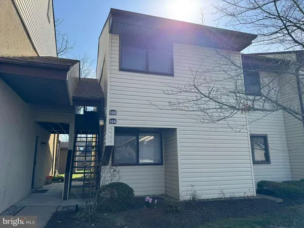 $219,000 | 16 East Daisy Lane, Mount Laurel, NJ 08054