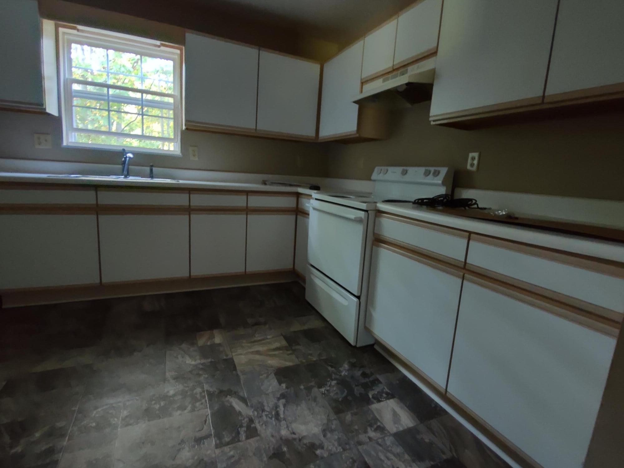 1700 Lone Oak Road, Unit 19 Johnson City, TN 37604 - Photo 5 of 11 Kitchen 2