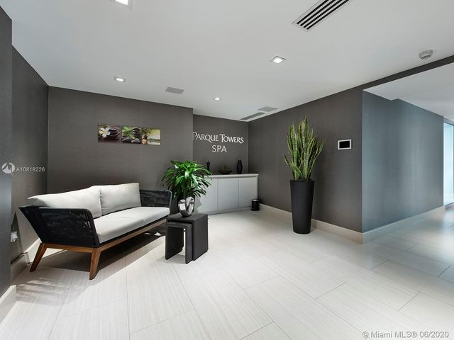 $3,400,000 | 330 Sunny Isles Boulevard, Unit LPH1, Sunny Isles Beach, FL 33160