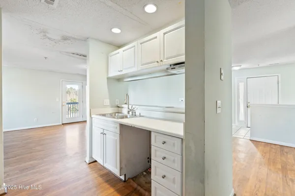 $209,900 | 807 March Court, Unit E, Wilmington, NC 28405