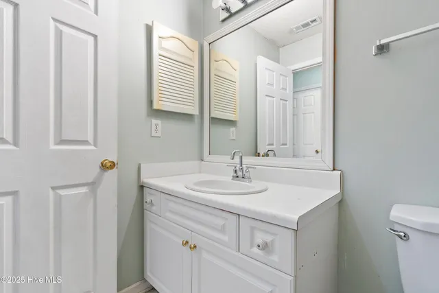 $209,900 | 807 March Court, Unit E, Wilmington, NC 28405