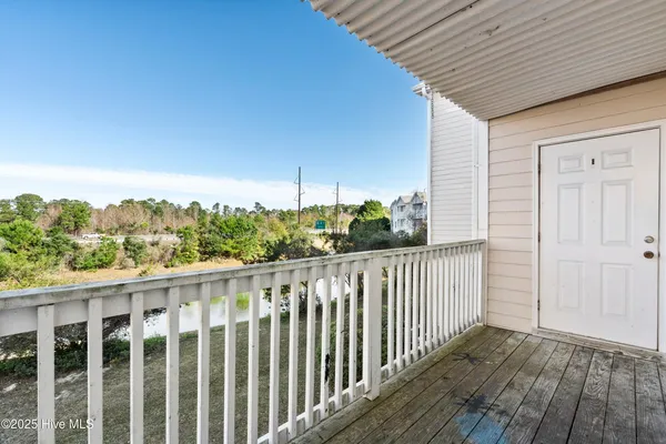 $209,900 | 807 March Court, Unit E, Wilmington, NC 28405