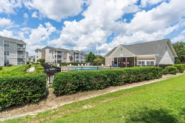 $209,900 | 807 March Court, Unit E, Wilmington, NC 28405