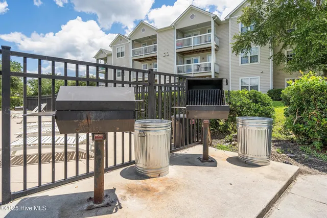 $209,900 | 807 March Court, Unit E, Wilmington, NC 28405