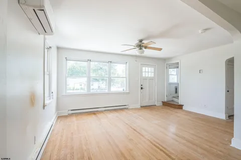 $449,000 | 29 East Pierson Avenue, Somers Point, NJ 08244