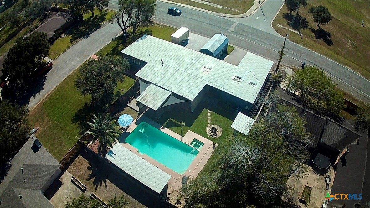 601 Lawrence Street Refugio, TX 78377 - Photo 38 of 42 an aerial view of a house with a garden