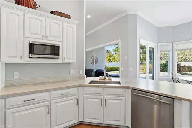 $1,645,000 | 1171 Royal Palm Drive, Naples, FL 34103