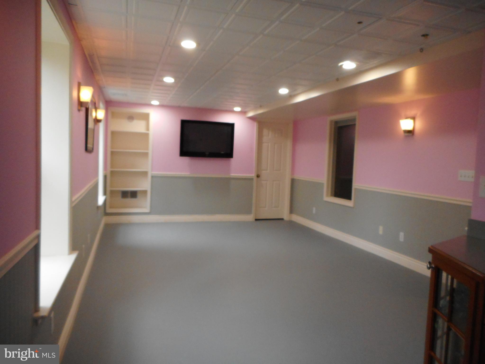 24461 Ruff Ruff Lane Hollywood, MD 20636 - Photo 22 of 30 Family Room