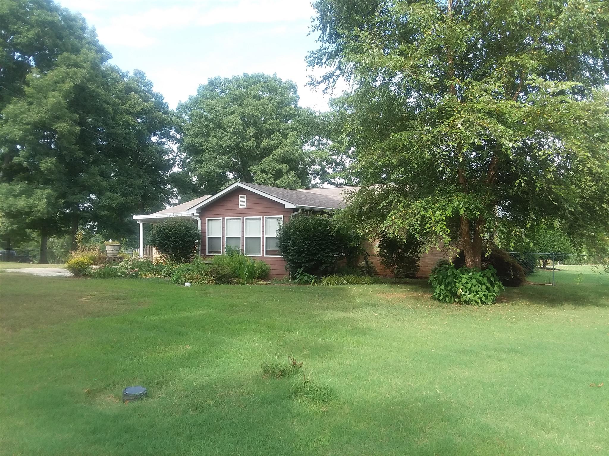 107 Rouse Road Dickson, TN 37055 - Photo 5 of 18 Gallery Image 5
