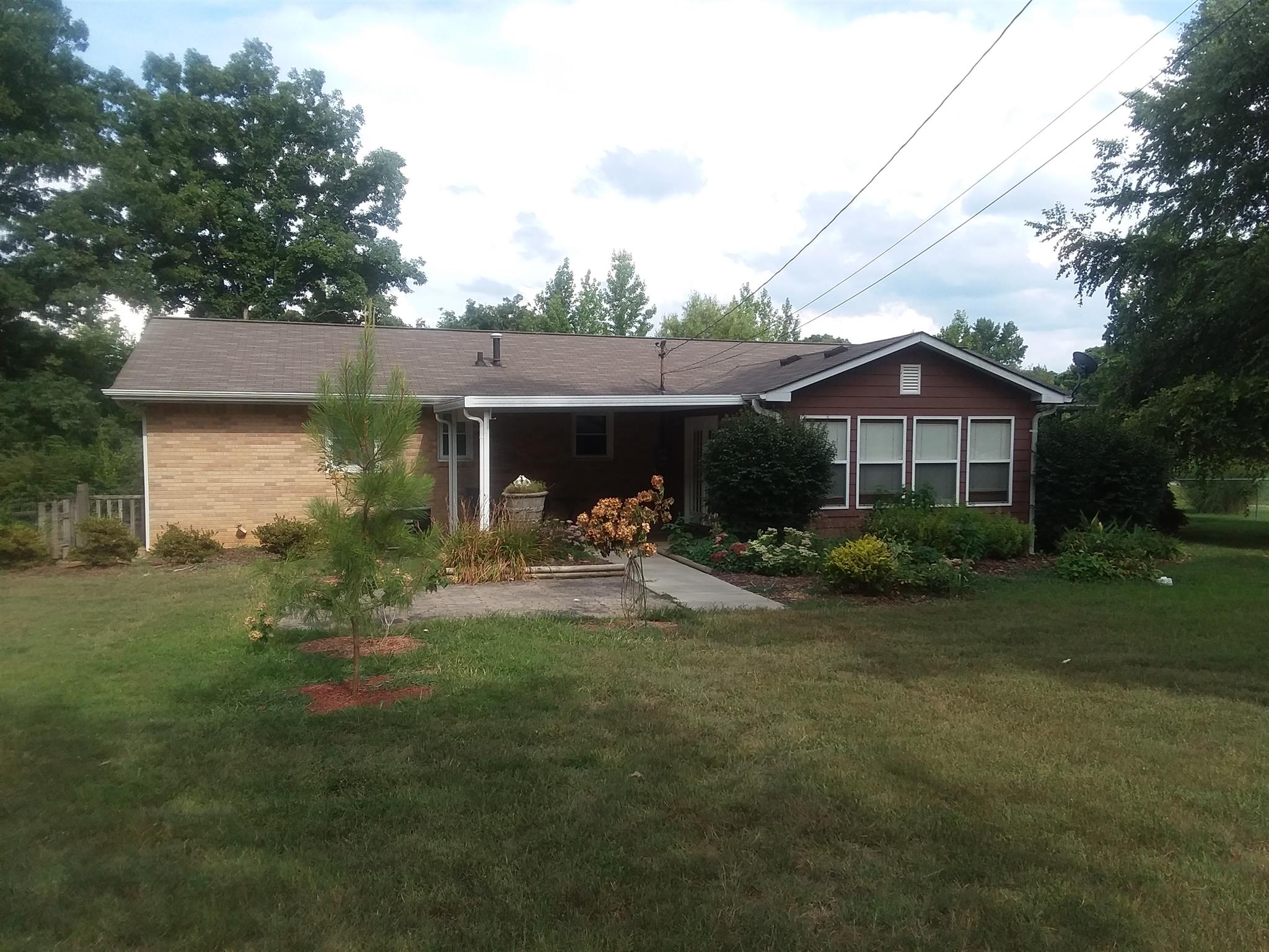 107 Rouse Road Dickson, TN 37055 - Photo 6 of 18 Gallery Image 6