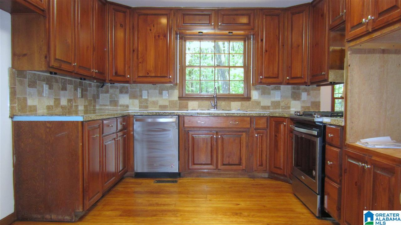 5951 Red Hollow Road Birmingham, AL 35215 - Photo 16 of 40