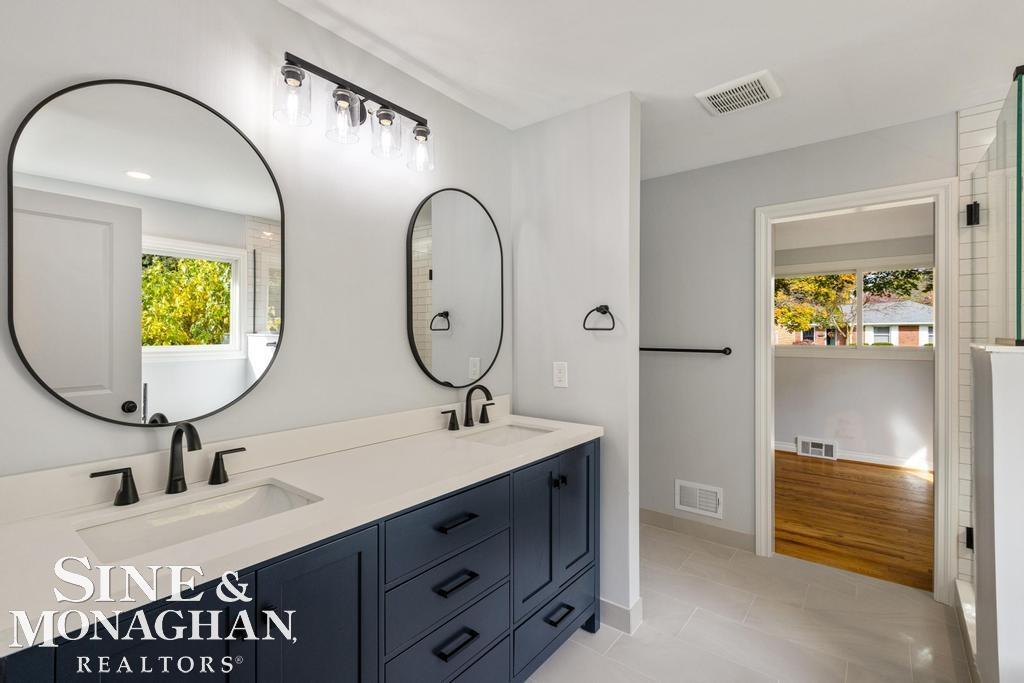 781 Fairford Road Grosse Pointe Woods, MI 48236 - Photo 24 of 57