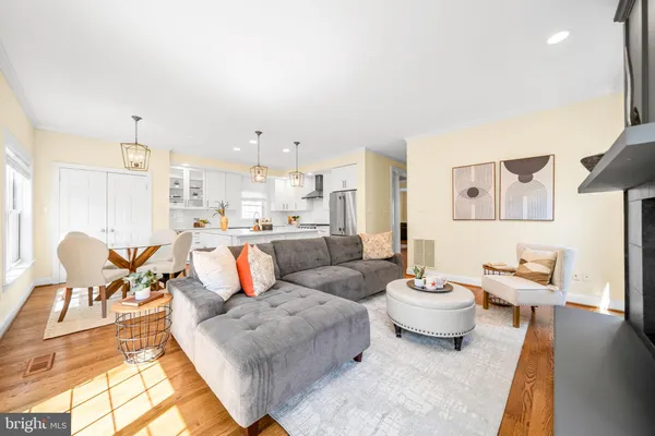$1,500,000 | 6925 Old Dominion Drive, McLean, VA 22101