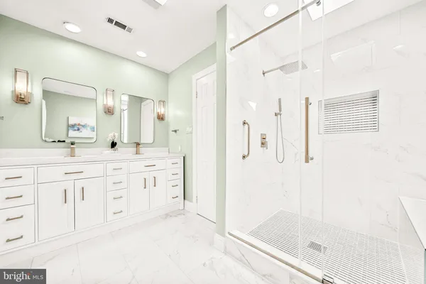 $1,500,000 | 6925 Old Dominion Drive, McLean, VA 22101