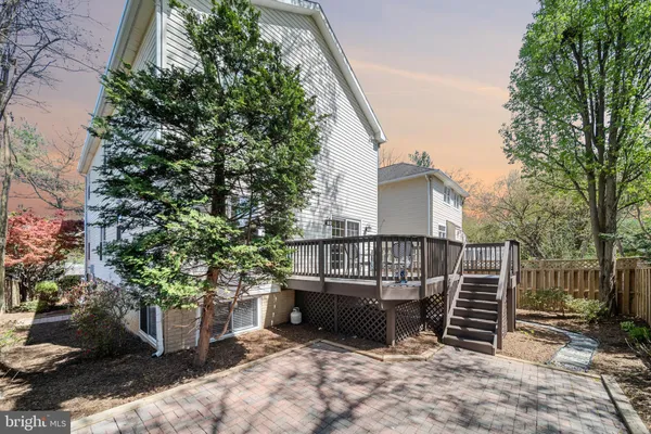 $1,500,000 | 6925 Old Dominion Drive, McLean, VA 22101