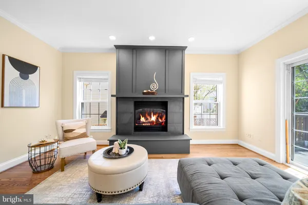 $1,500,000 | 6925 Old Dominion Drive, McLean, VA 22101