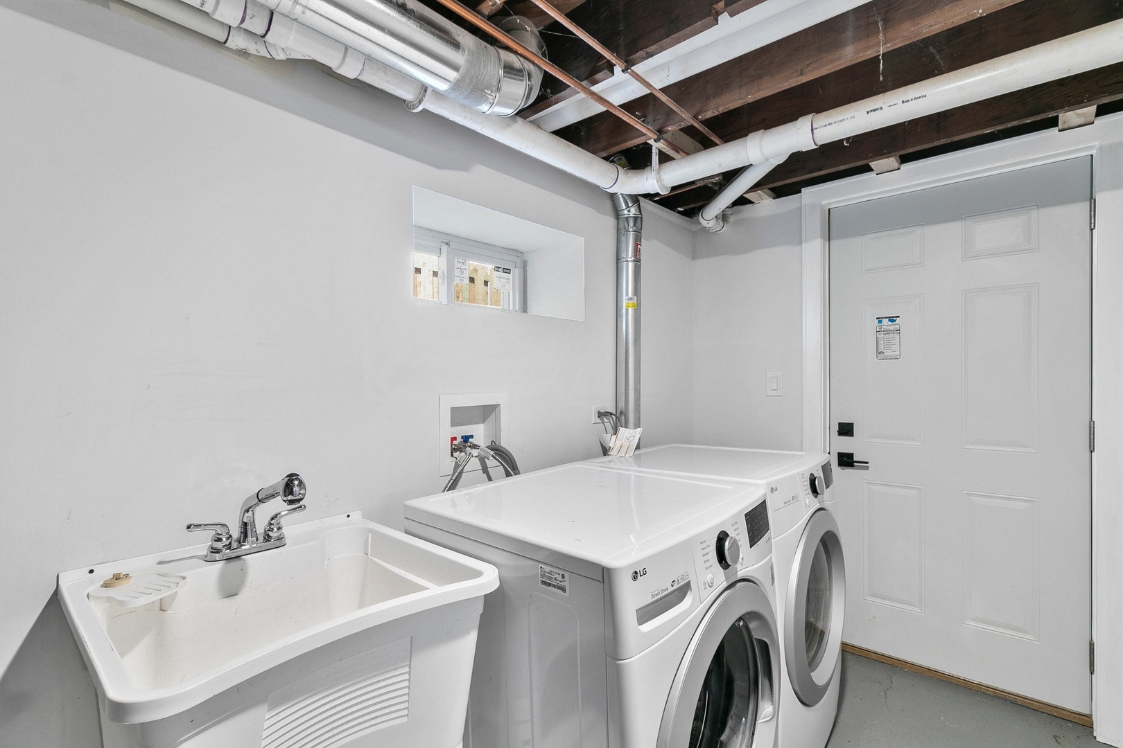310 Southcote Road Riverside, IL 60546 - Photo 22 of 42 a utility room with dryer and washer
