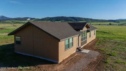 $835,000 | 184 Buttercup Lane, Bedford, WY 83112