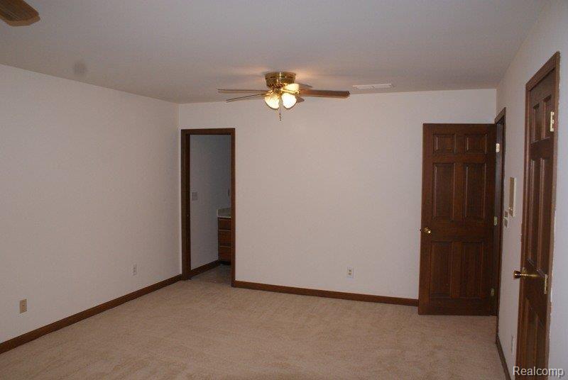 5255 Sullivan Road Lapeer, MI 48446 - Photo 17 of 24 DSC05705