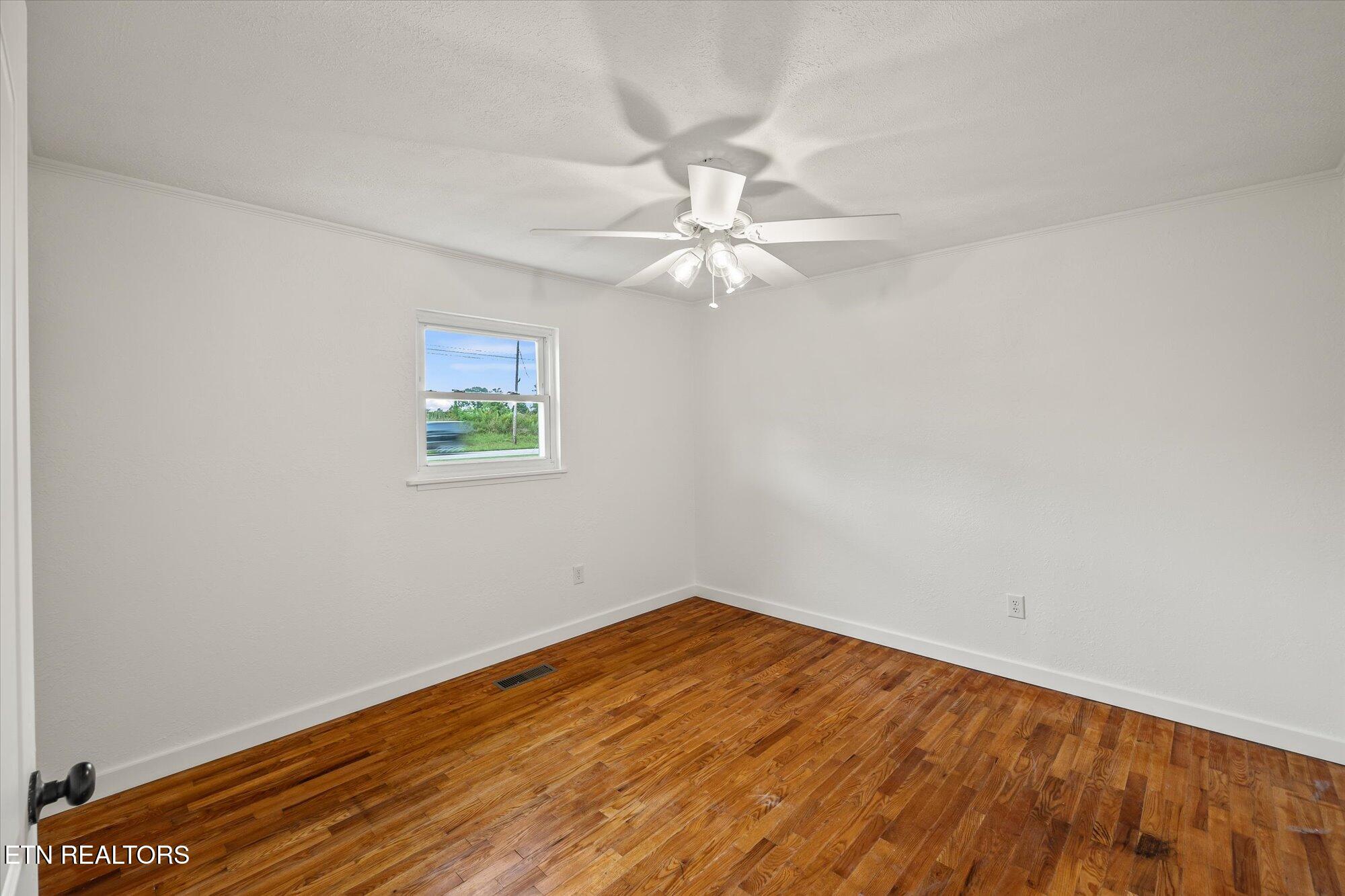 114 Bellview Road, Unit 5 21 AC Pikeville, TN 37367 - Photo 11 of 20 15-114 Bellview Rd, Pikeville_6449
