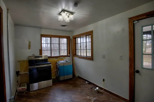 $221,500 | 4491 South Jackson Road, Jackson, MI 49203