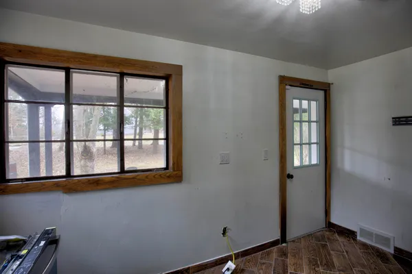 $221,500 | 4491 South Jackson Road, Jackson, MI 49203