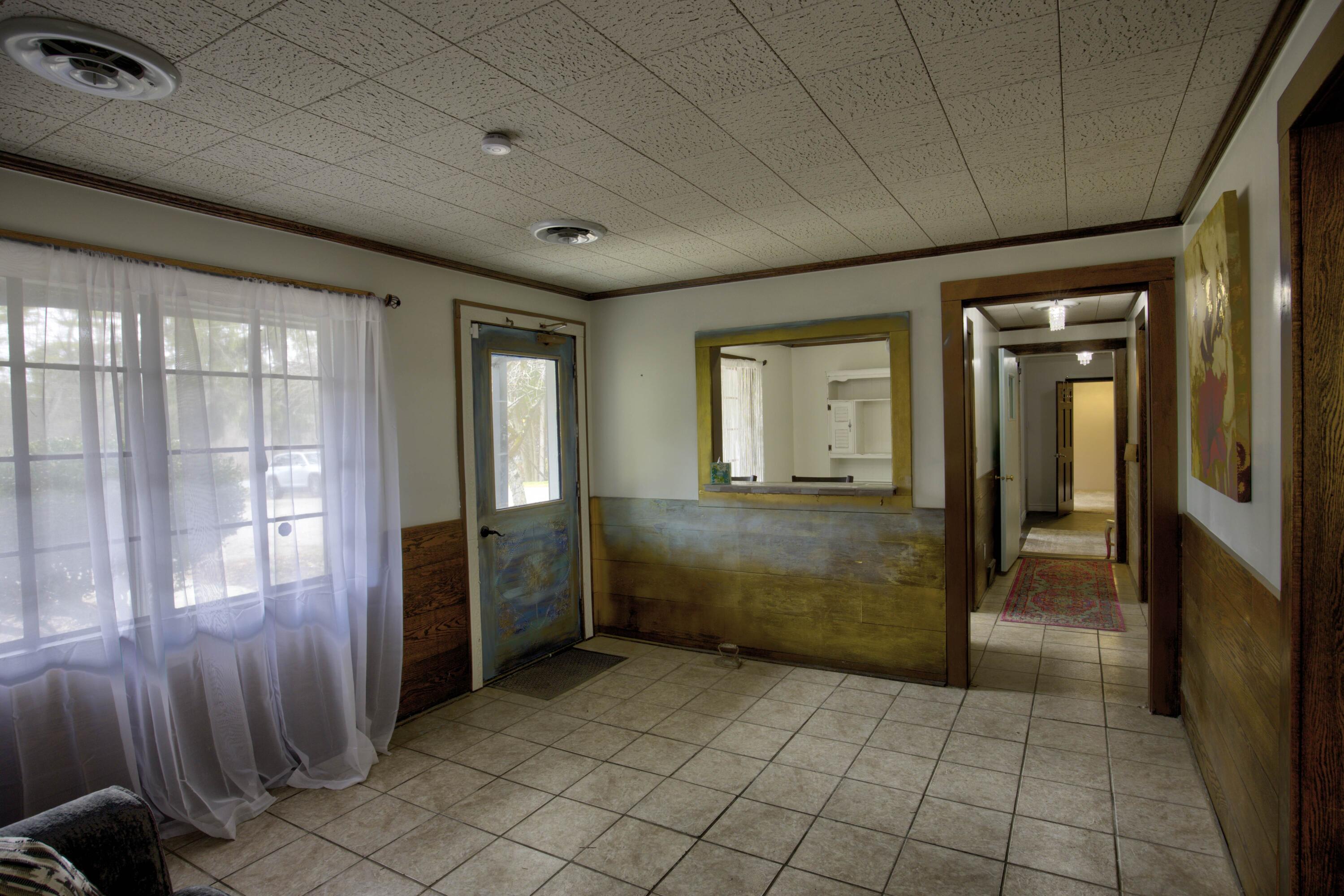 4491 South Jackson Road Jackson, MI 49203 - Photo 5 of 77 AQ1A4539_40_41