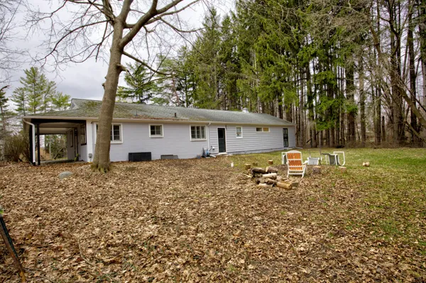 $221,500 | 4491 South Jackson Road, Jackson, MI 49203