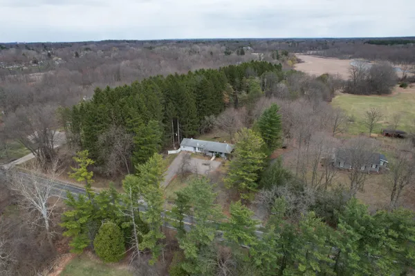 $221,500 | 4491 South Jackson Road, Jackson, MI 49203