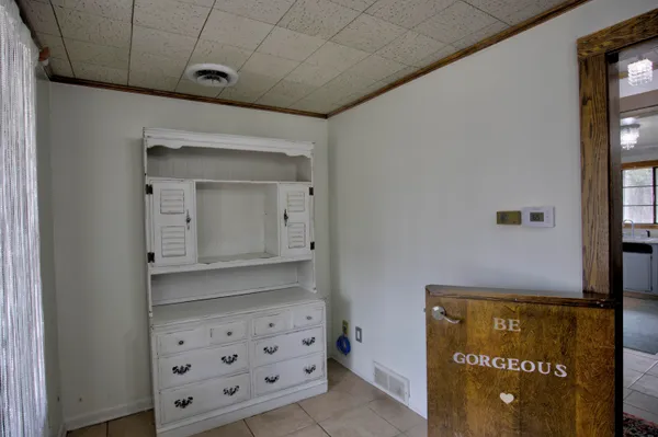 $221,500 | 4491 South Jackson Road, Jackson, MI 49203