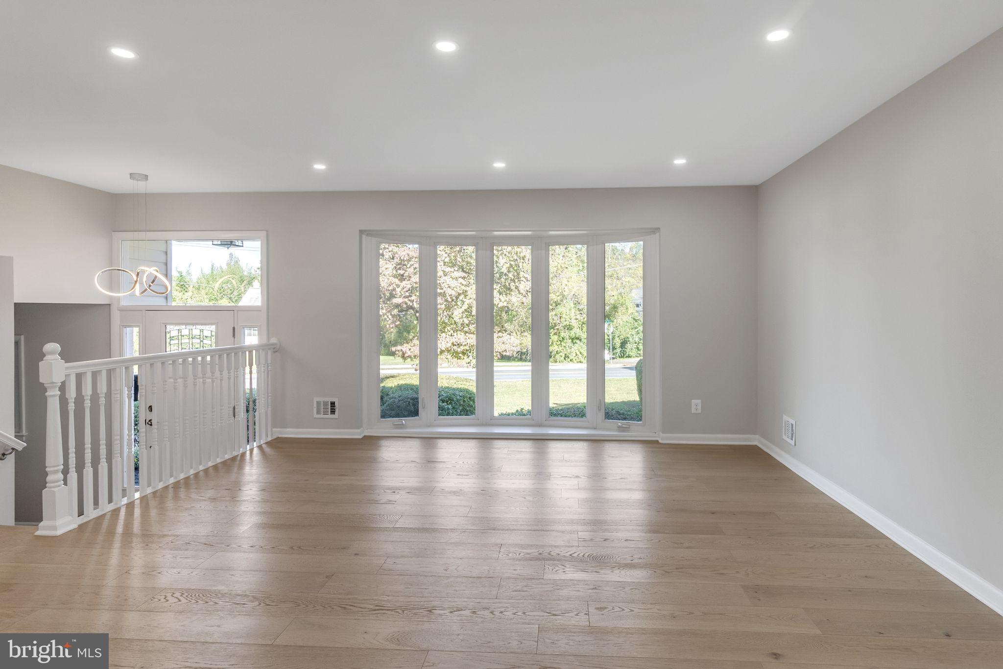 5900 Greentree Road Bethesda, MD 20817 - Photo 12 of 48 Gallery Image 12