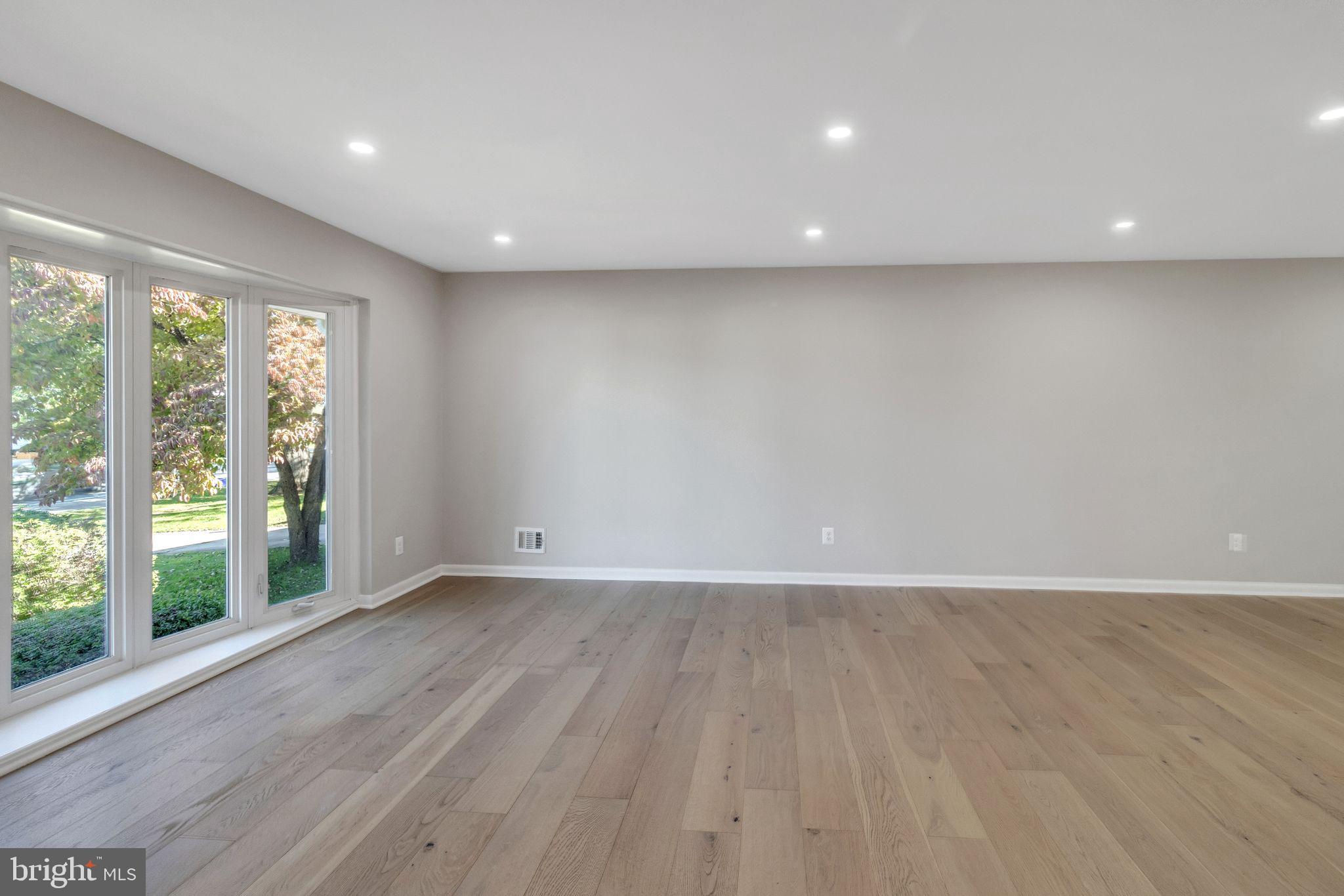 5900 Greentree Road Bethesda, MD 20817 - Photo 13 of 48 Gallery Image 13