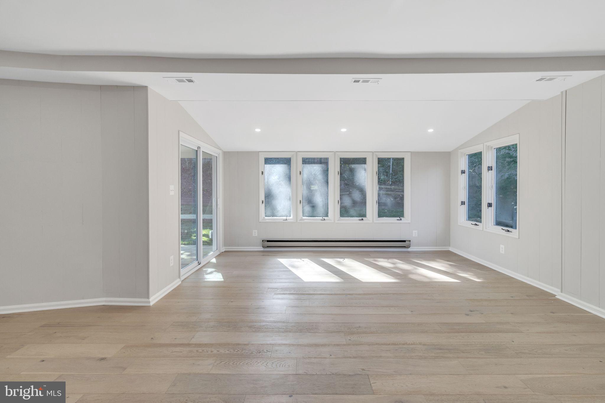 5900 Greentree Road Bethesda, MD 20817 - Photo 16 of 48 Gallery Image 16