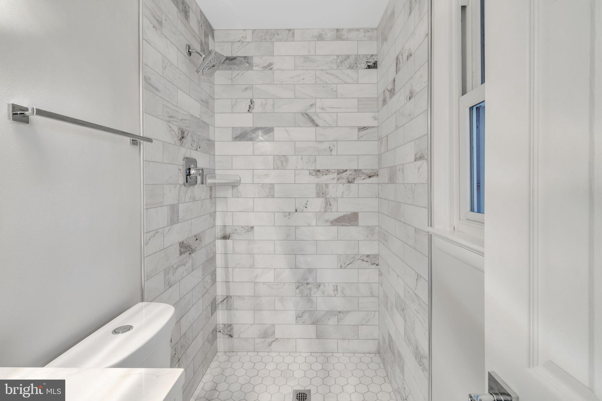 5900 Greentree Road Bethesda, MD 20817 - Photo 29 of 48 Gallery Image 29