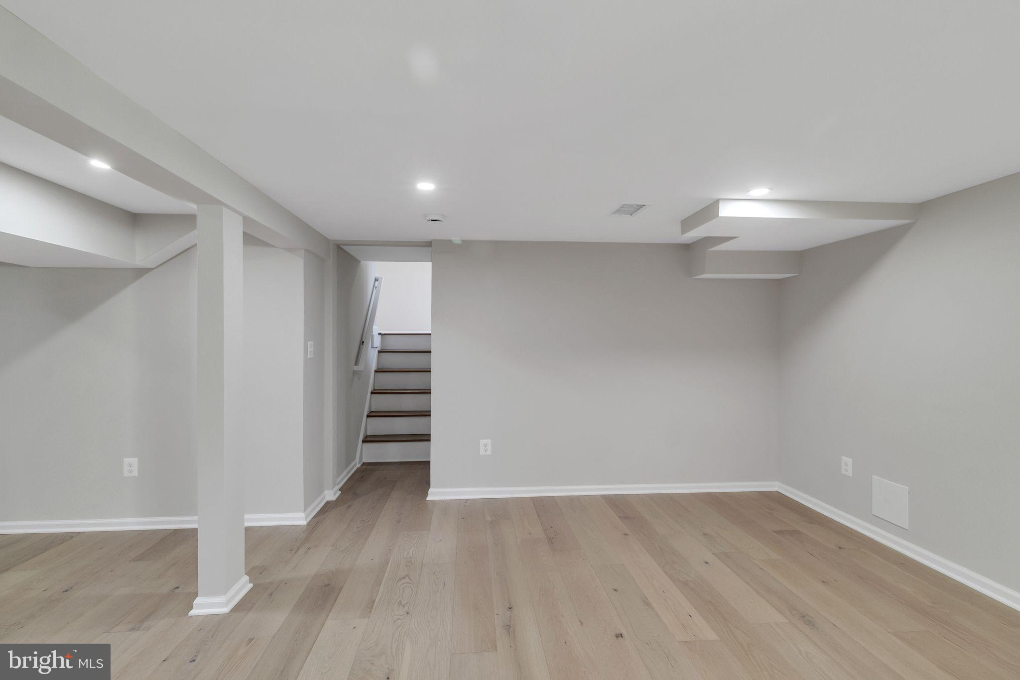 5900 Greentree Road Bethesda, MD 20817 - Photo 33 of 48 Gallery Image 33