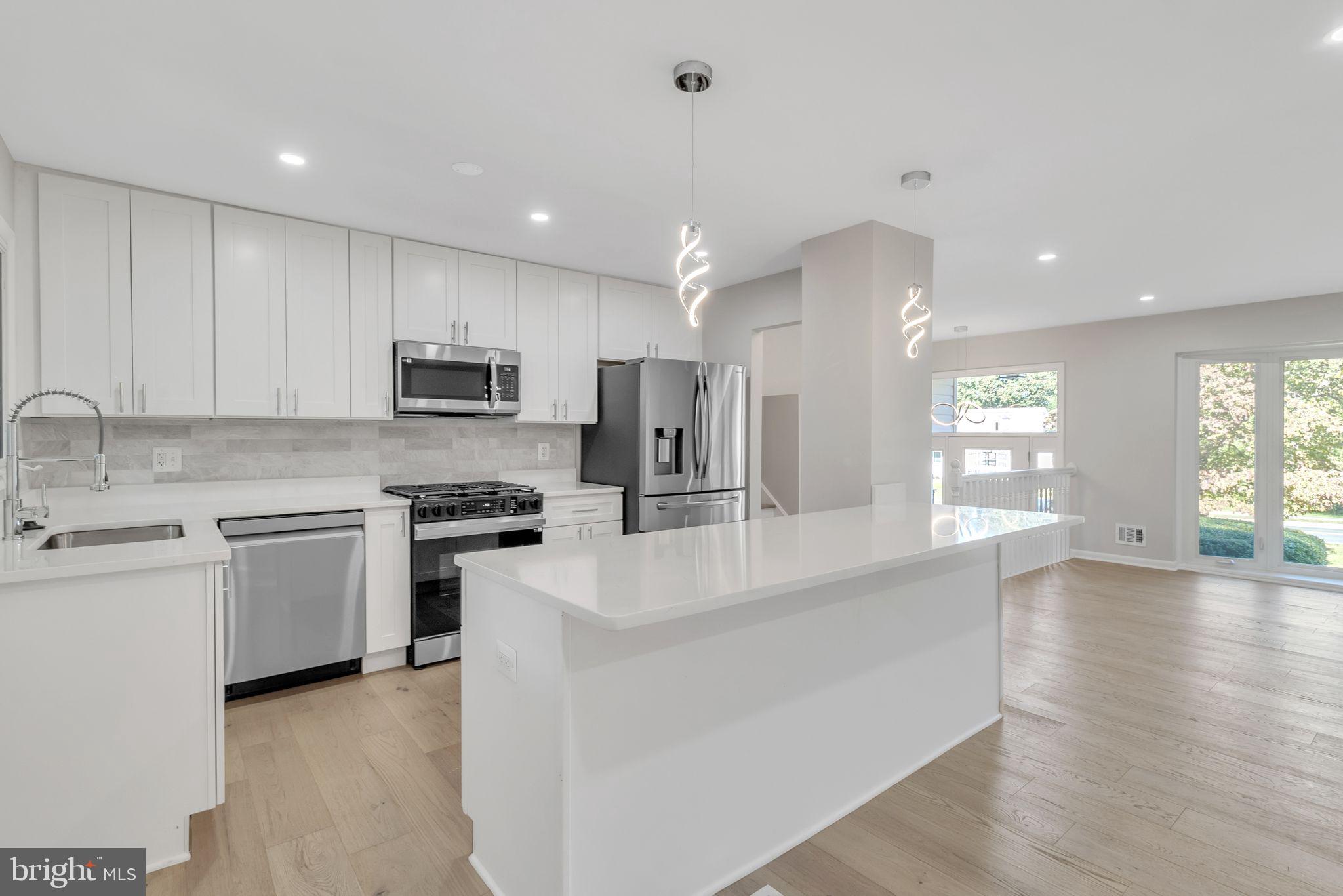 5900 Greentree Road Bethesda, MD 20817 - Photo 8 of 48 Gallery Image 8